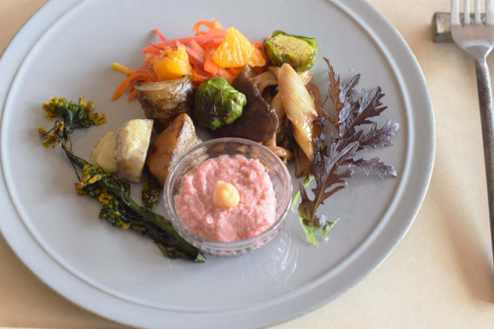 ここの木の彩り豊かな料理