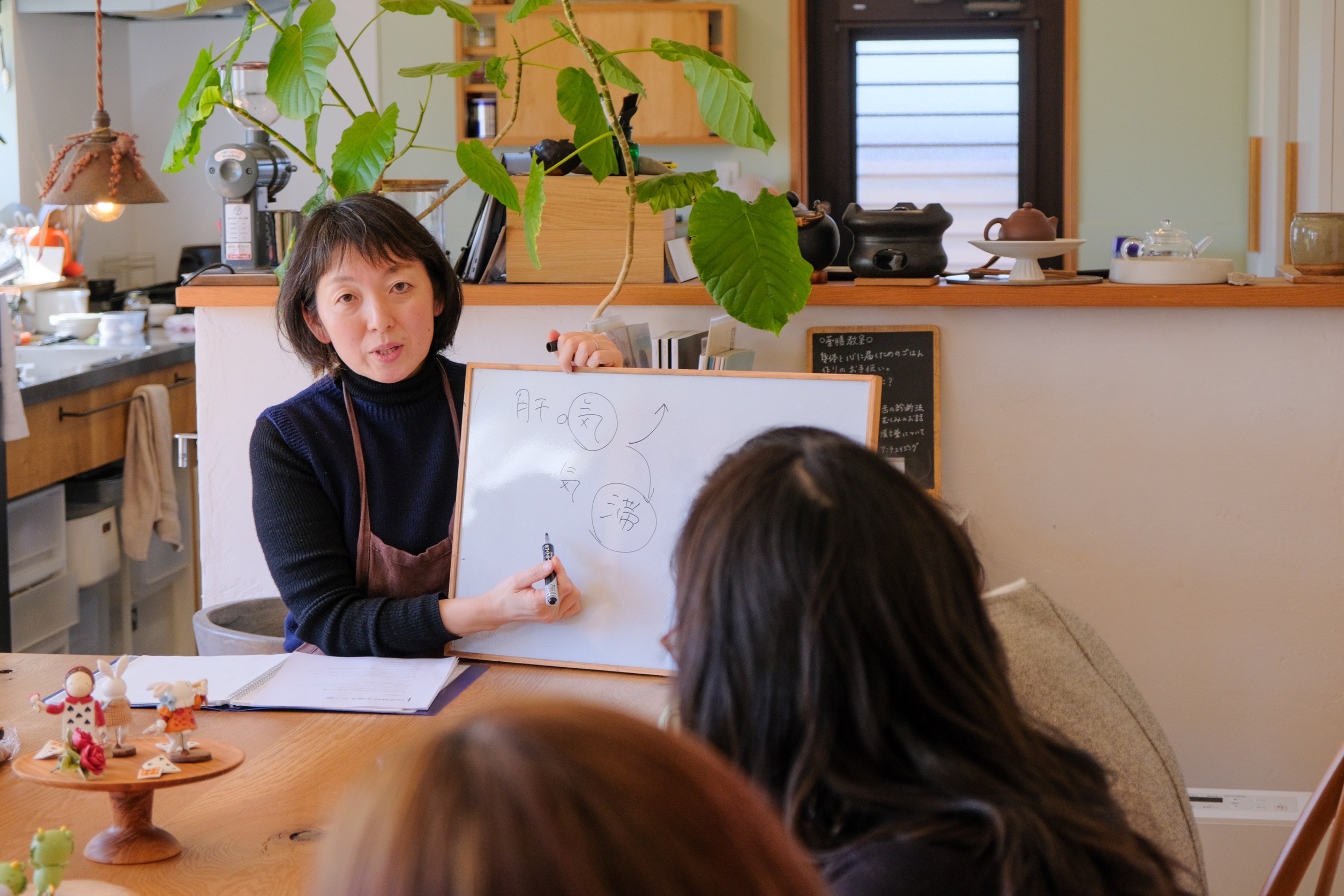 季節の食材や薬膳について学ぶ、ここの木の料理教室